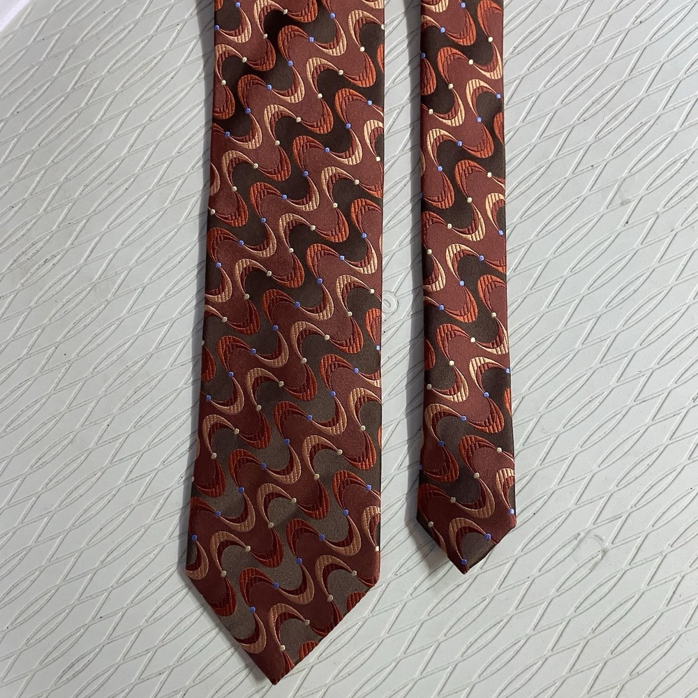 Concepts By Claiborne Mens Neck tie 100 % Silk Orange/Brown/Blue Geometric 60"